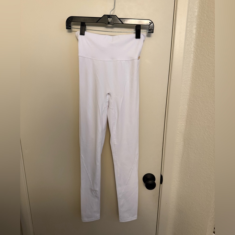 Amazonia white scrunch leggings - Medium